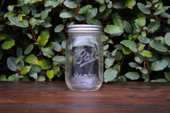 Location décoration mason jar transparent