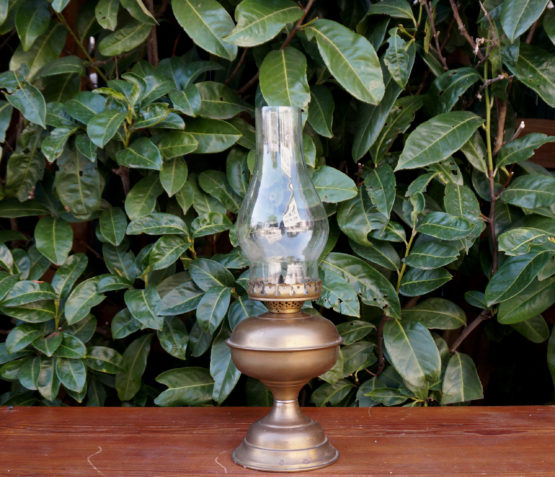 Location décoration lampe vintage huile